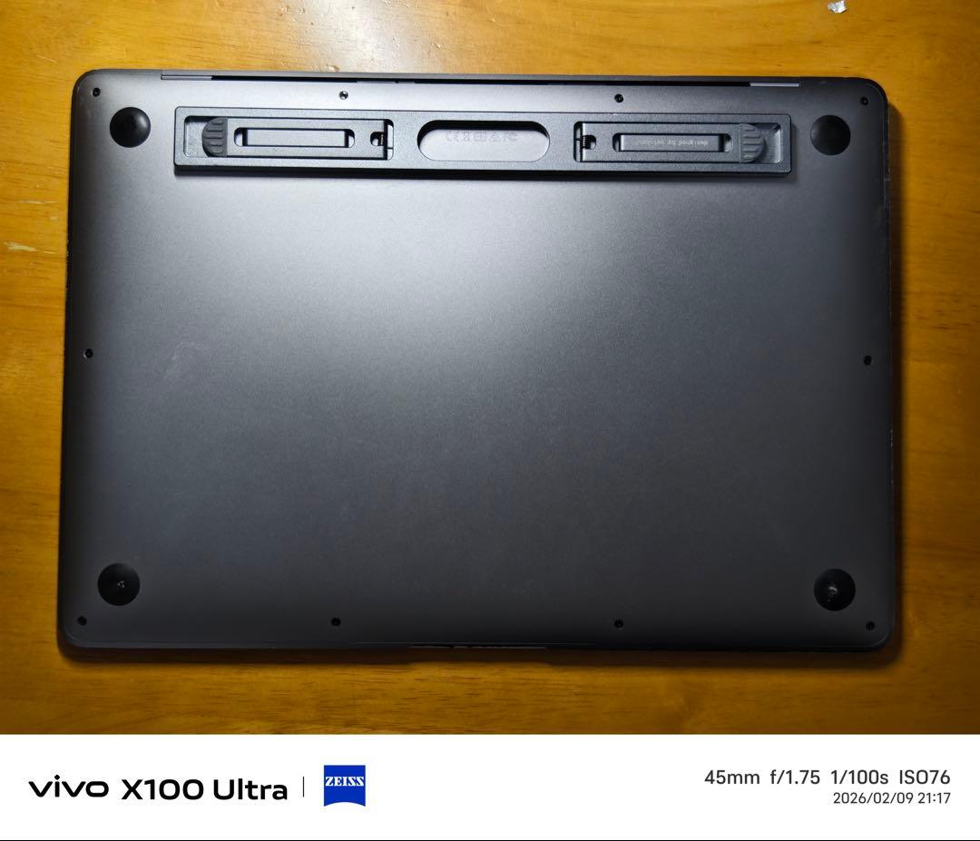 Apple MacBook Air 2019 i5 スペースグレイ 中古品