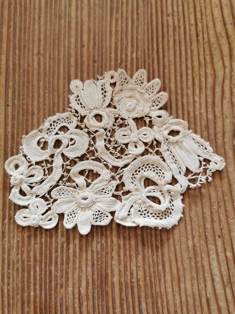 アンティーク アイリッシュクロシェレース 多層パンジー向日葵三つ葉 手編ドイリー