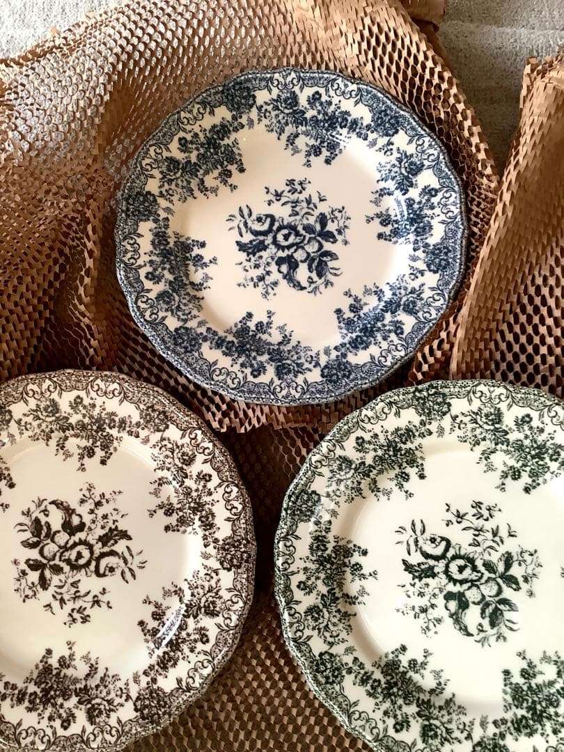 ZARA  フラワーアースンウェアデイナープレート3枚【新品•タグ付き】