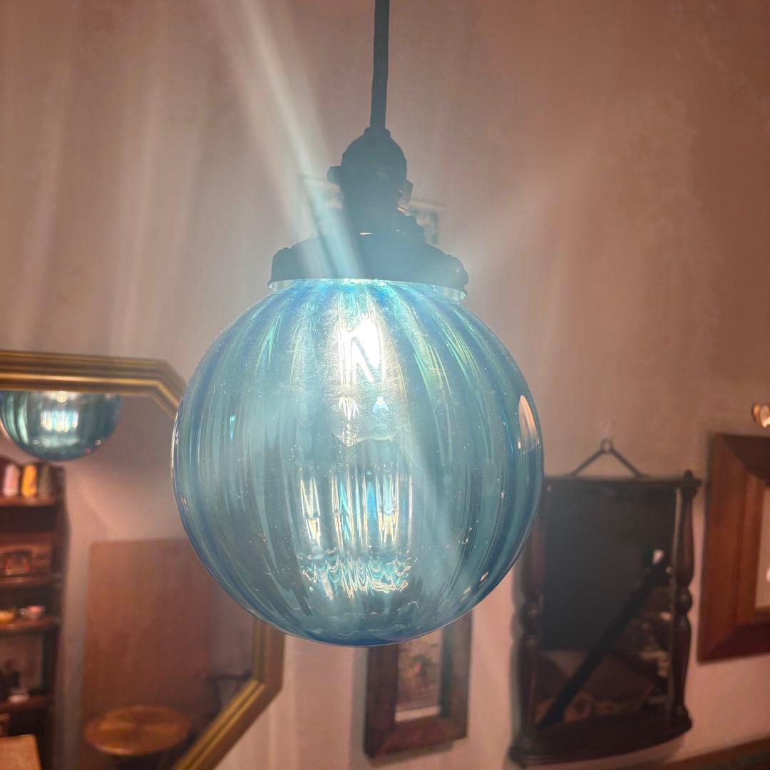 ブルーガラス　ペンダントライト　照明　青