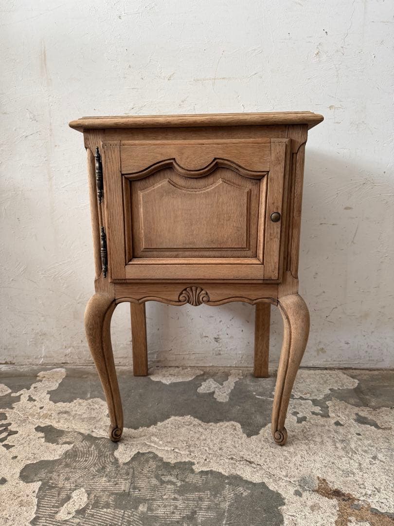 ビンテージ ドロワーサイドテーブル ドロワーベッドサイドテーブル　猫脚