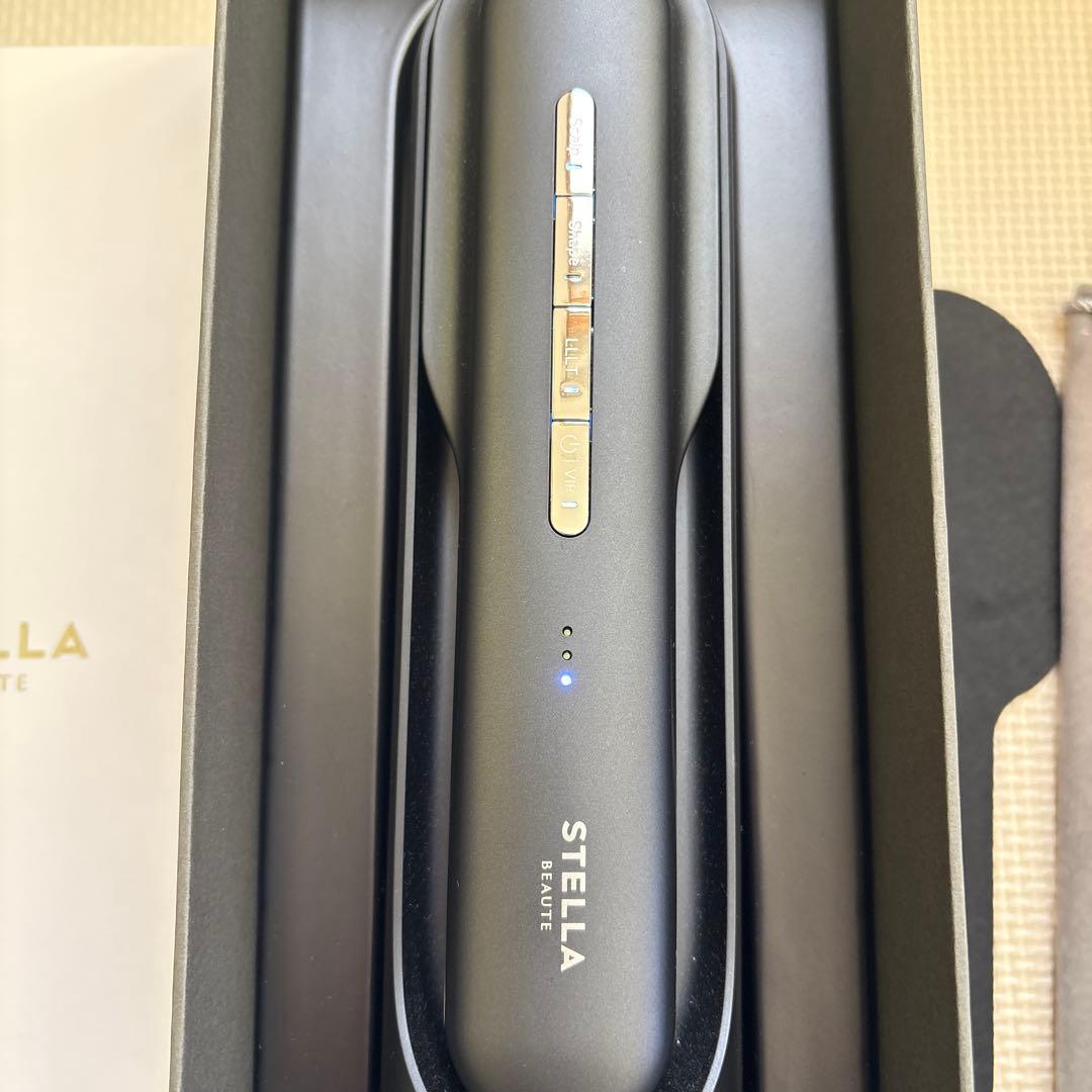 STELLA レーザー&EMSリフトブラシ PRO