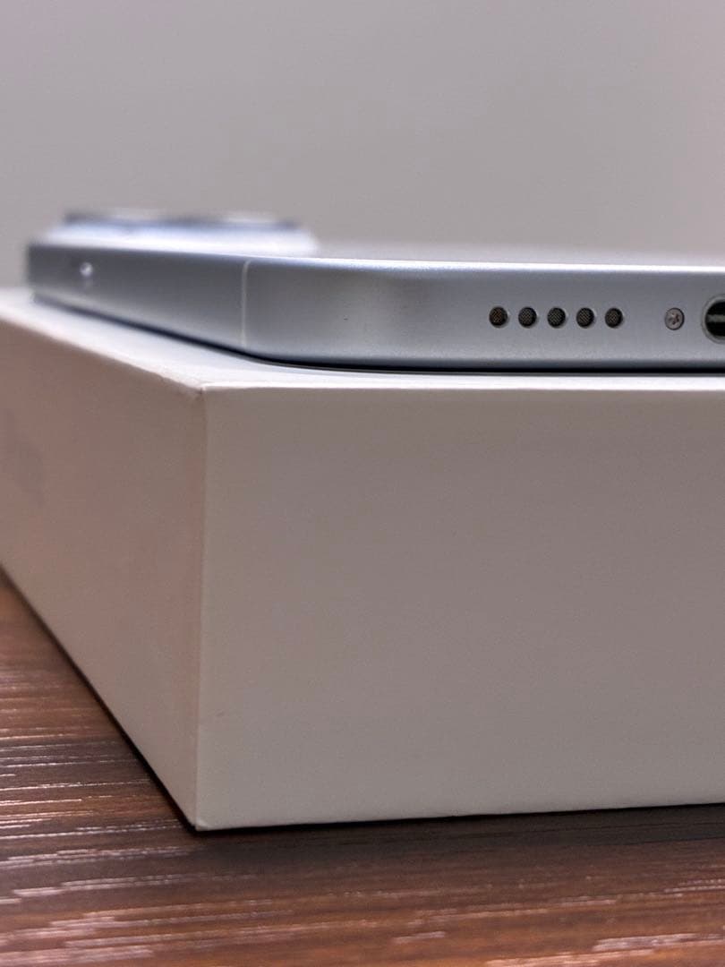 iPhone15本体/256GB/ブルー/バッテリー84%