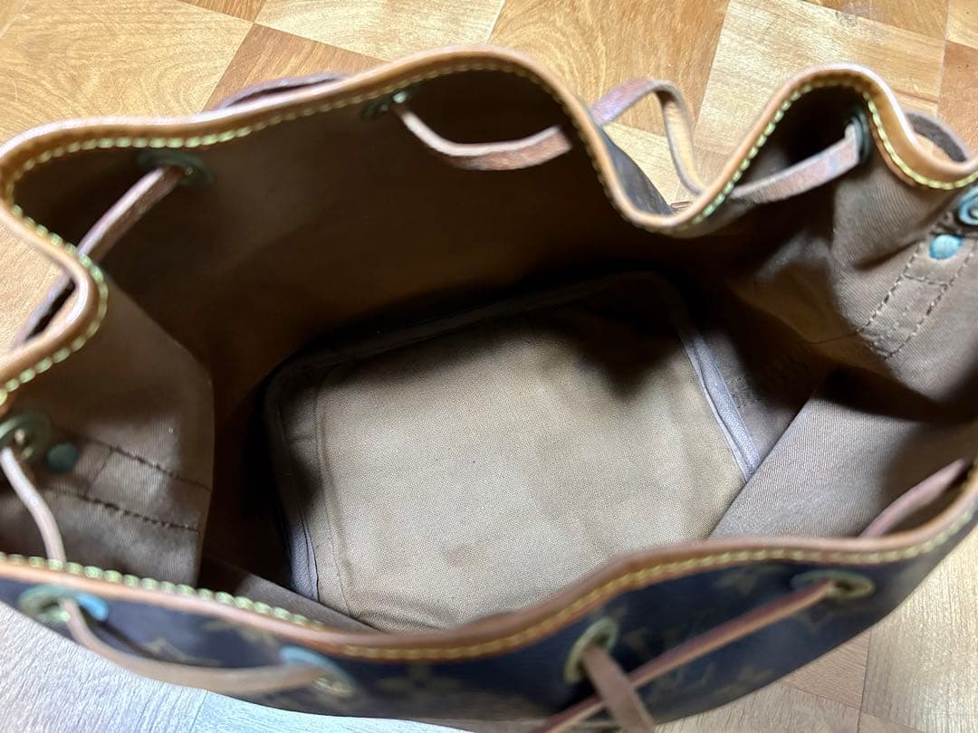LOUIS VUITTON ルイヴィトン モノグラム　ノエ　巾着型バッグ