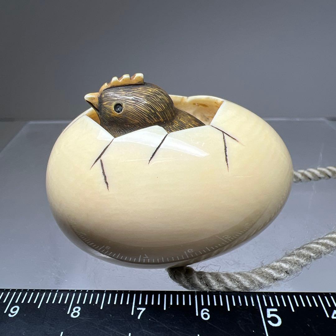 名工光廣在銘　極上ヒヨコからくり根付　37g 東Y8-0118☆2F