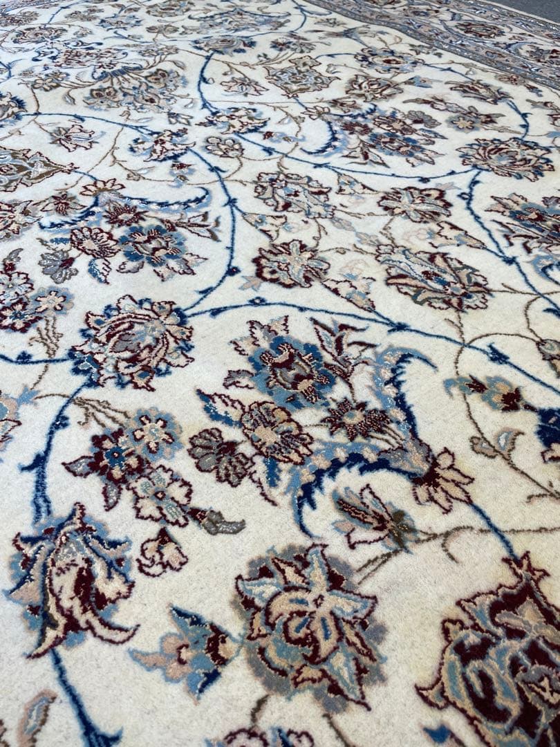 SALE!手織りペルシャ絨毯　ナイン size:248×148cm