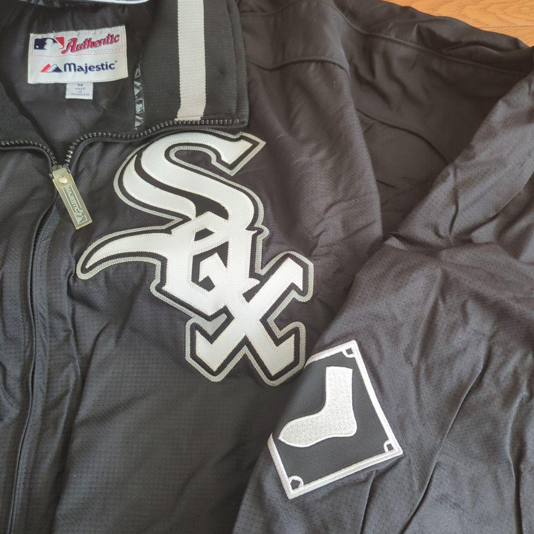 新品未着用　シカゴホワイトソックス　スタジャン、キャップ２点セット
