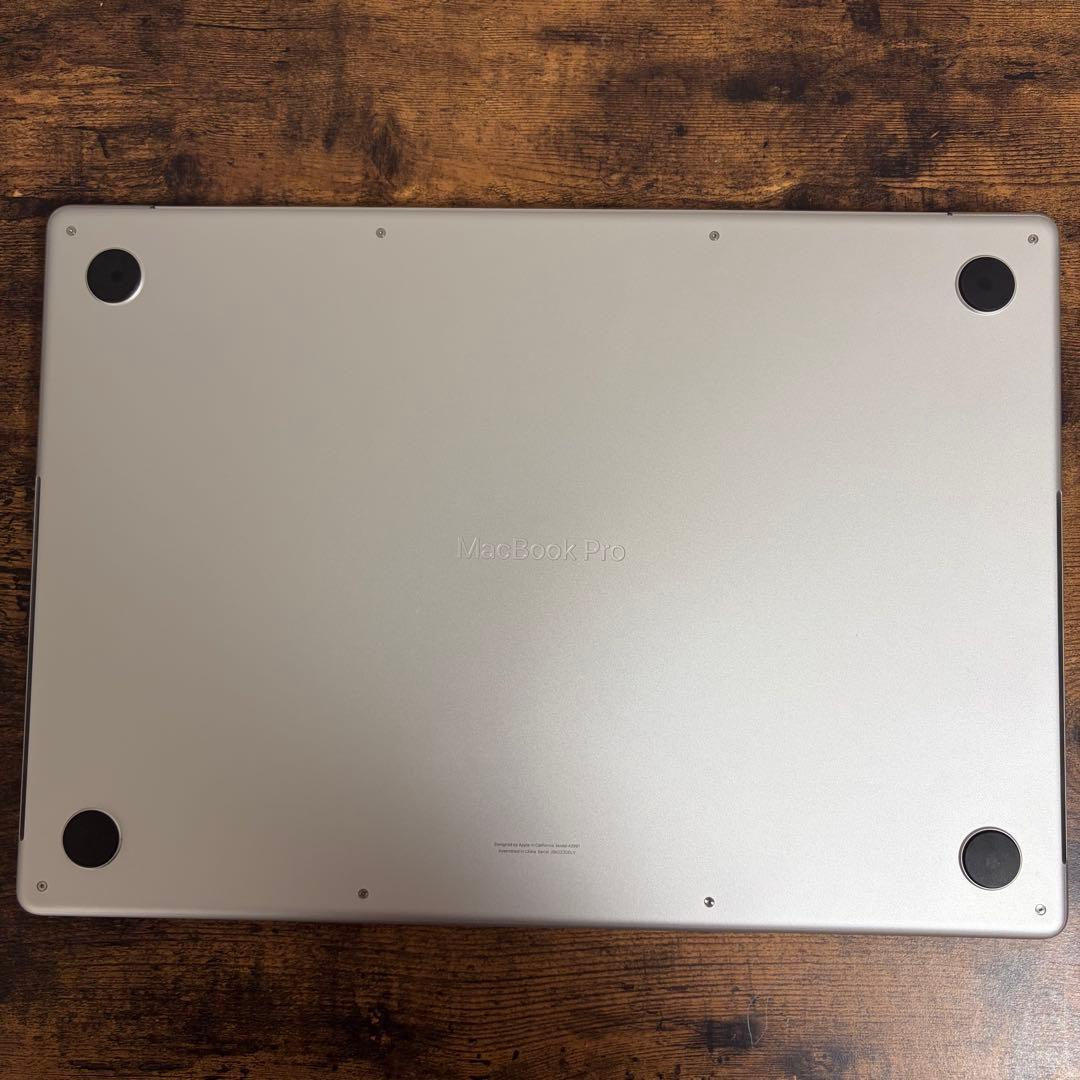 MacBook Pro 16インチM3 Proメモ18GB バッテリ97%