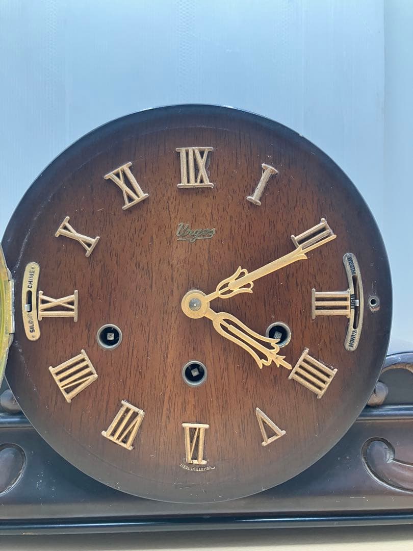 【中古品】木製ゼンマイ式置き時計