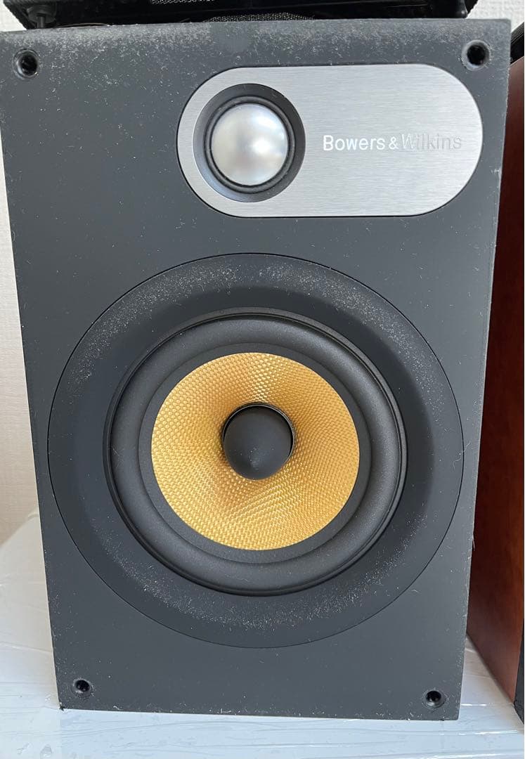 B&W (Bowers & Wilkins) ブックシェルフスピーカー 686