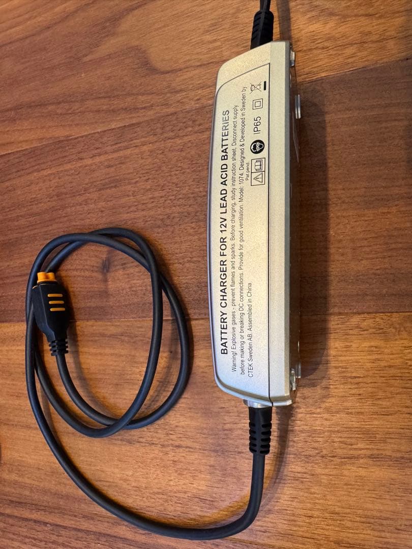 CTEK バッテリーチャージャー MXS5.0JP 国内版 純正オプション付き