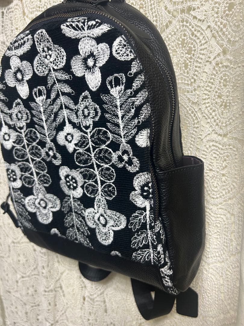 50820Ｄミナペルホネンハーフハンドメイド本革リュック swingガーデン