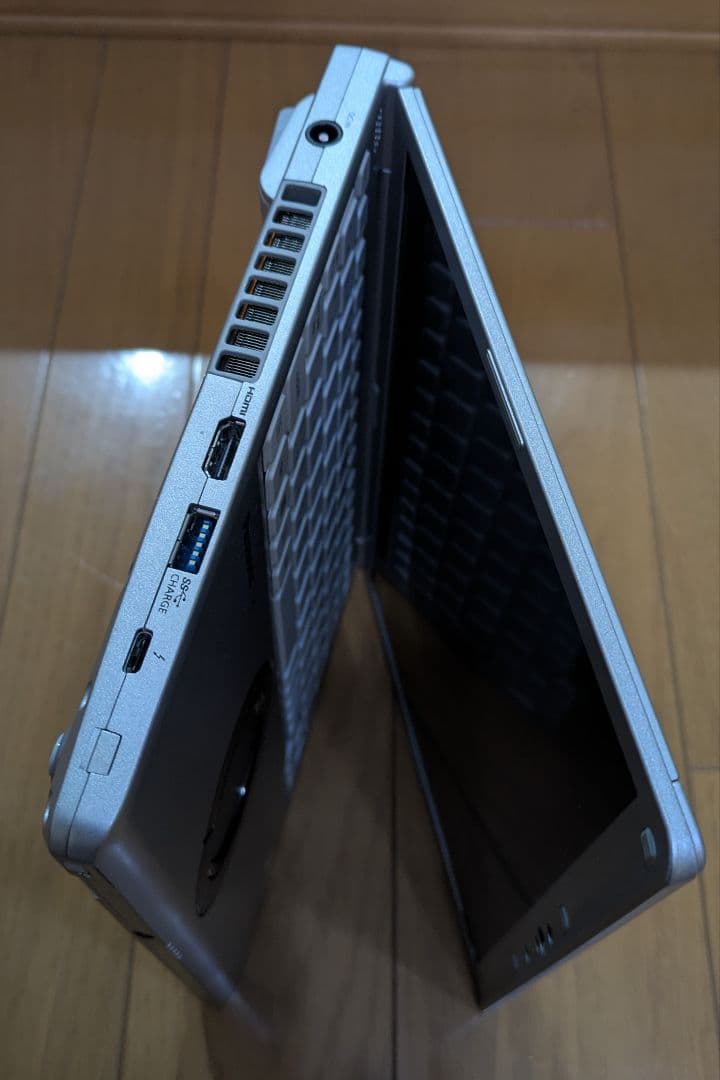 パナソニック レッツノート SV9　Core i5 10310U　メモリ16GB