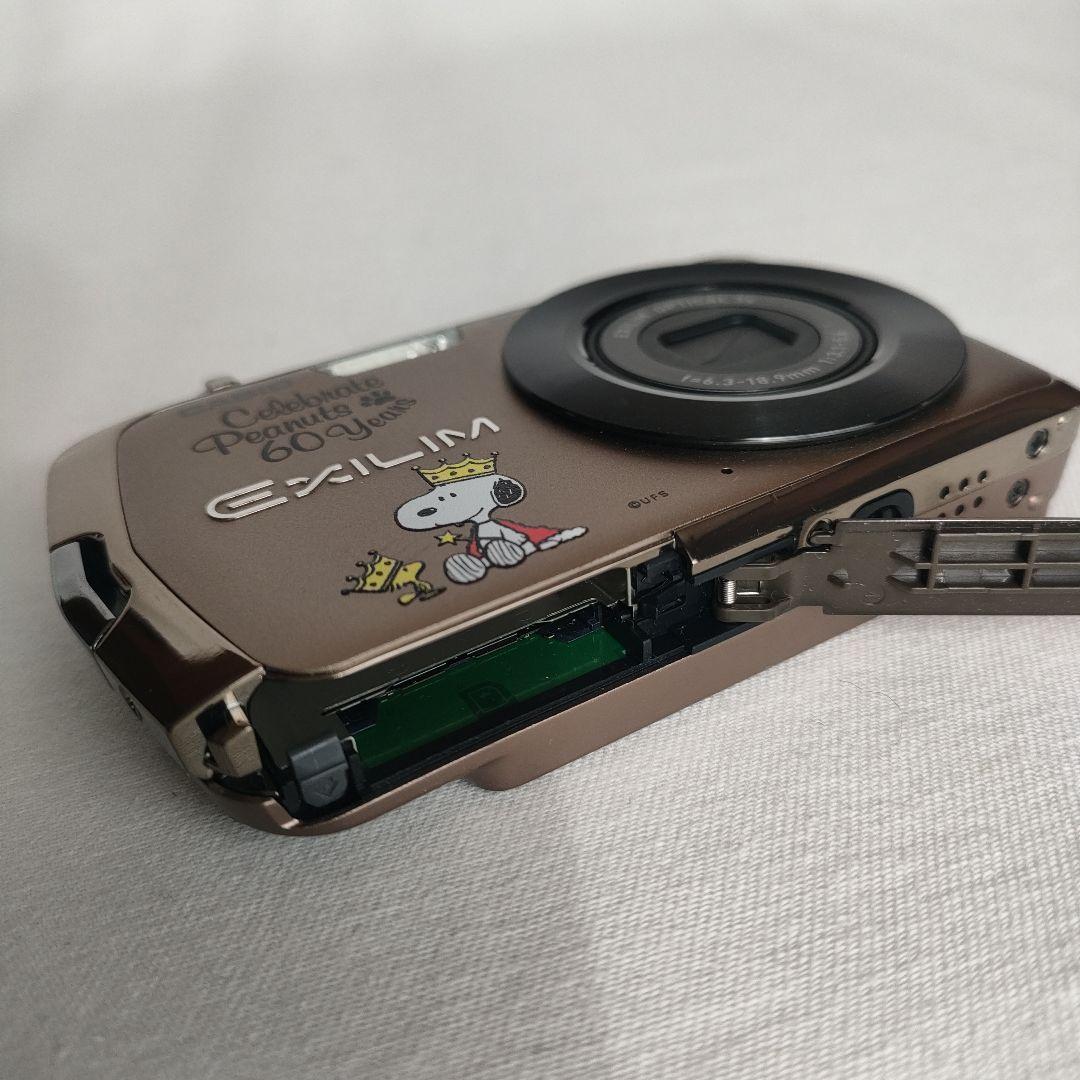 CASIO EXILIM EX-Z330 スヌーピー60周年記念