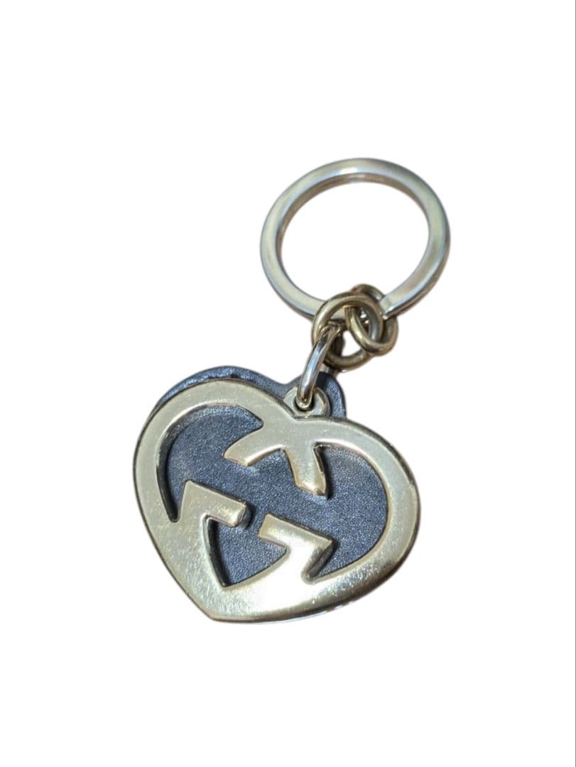 GUCCI ハート型レザーキーホルダー