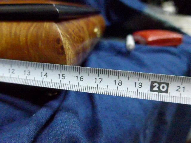 美しい象嵌のオルゴール宝石箱です。曲はラブストーリーです。