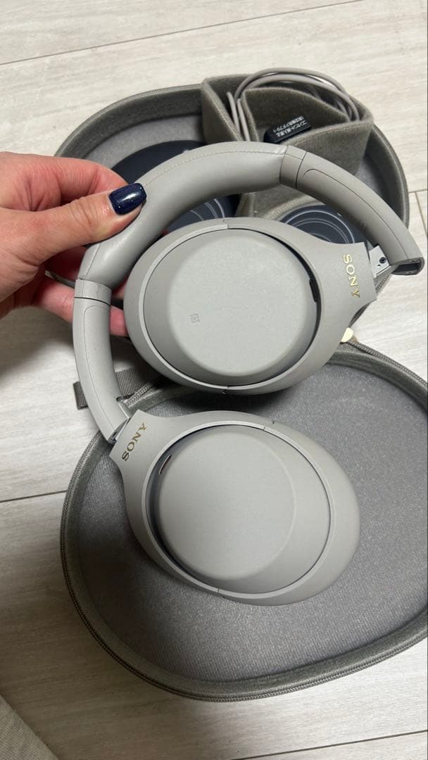 SONY ワイヤレスノイズキャンセリングヘッドホン WH-1000XM4