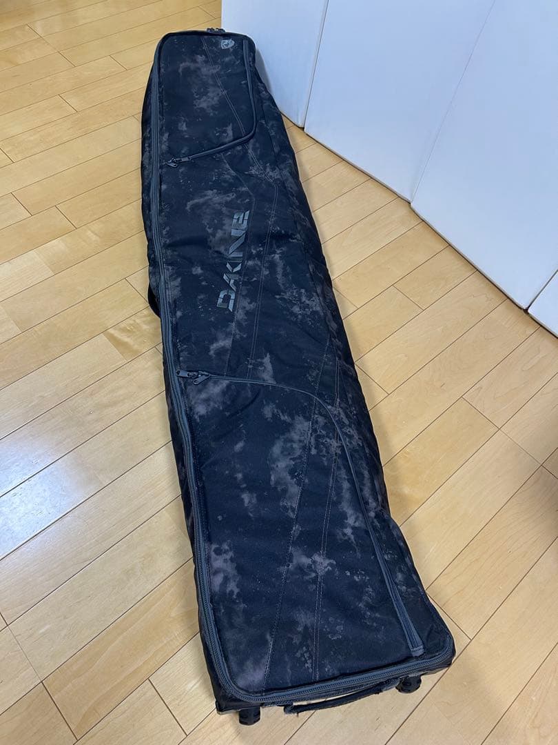 DAKINE カモフラ　迷彩　スノーボード　160cm キャリー付き　極美品