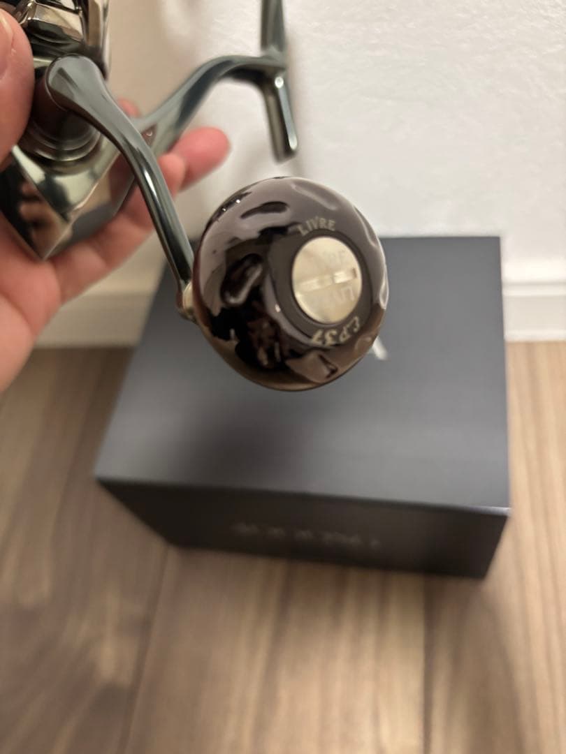 SHIMANO STELLA 22ステラ4000XG リブレハンドルノブ付き