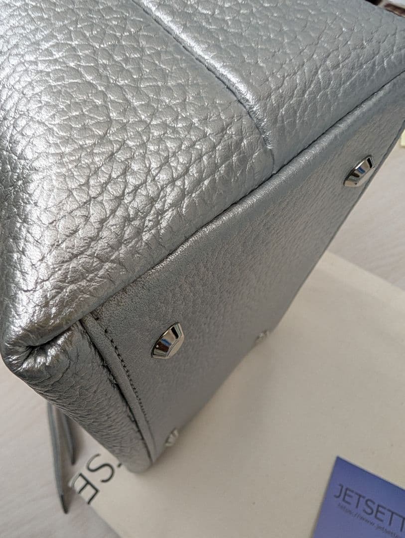 【新品未使用】JETSETTER限定色シルバー レザー ショルダーバッグ