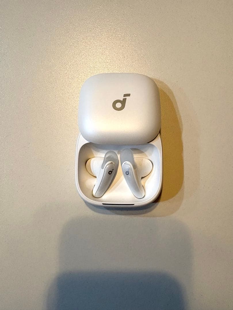 soundcore Liberty Buds パールホワイト