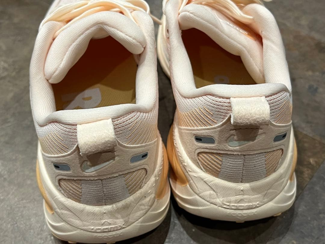 NIKE ズーム　ボメロ18 レディース　マラソン