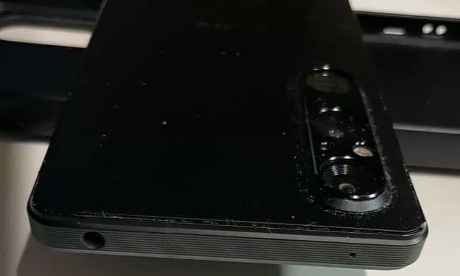 Xperia1 v docomo版 simフリー本体 画面ひびあり