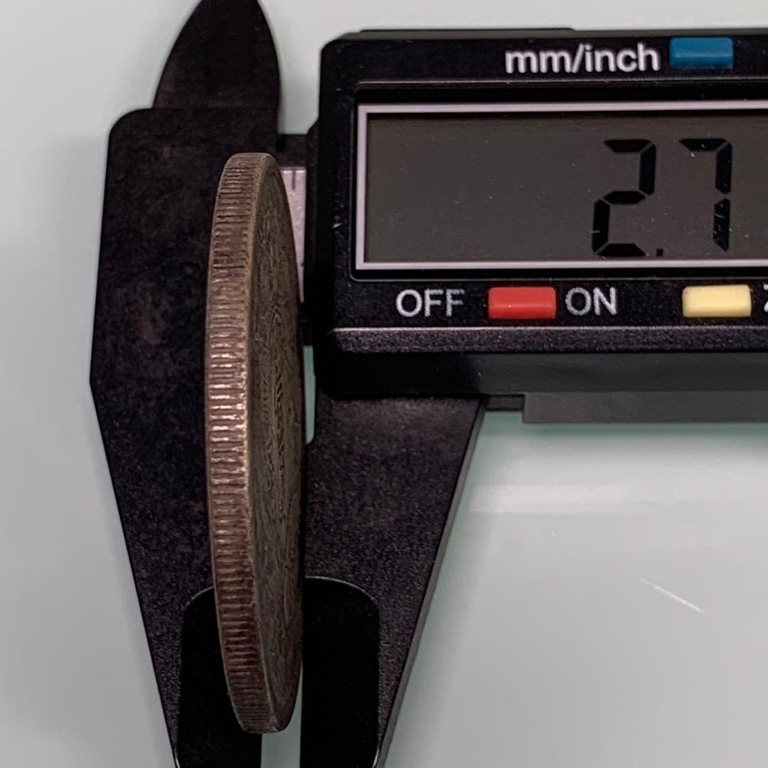 古銭幣　一圓　　銀龍　旧