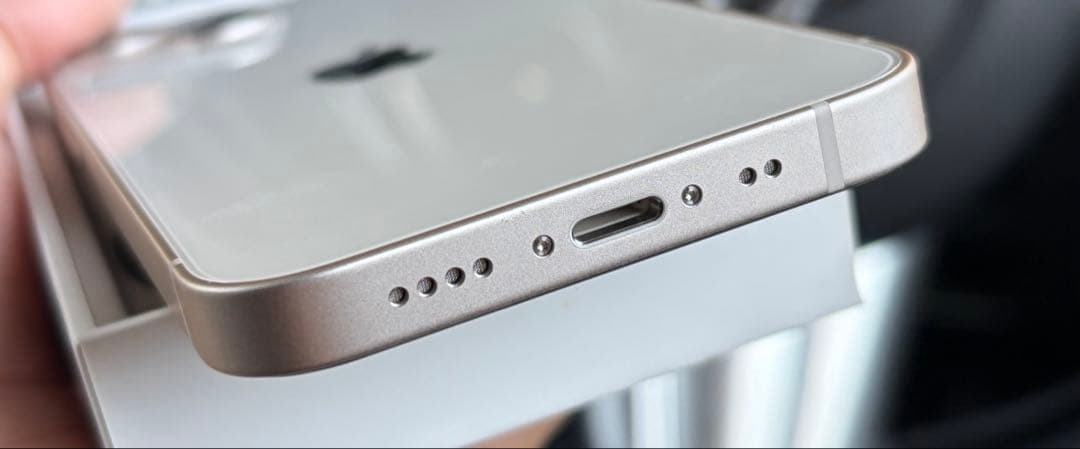 【新品同様】iPhone 13 mini スターライト 256GB 本体