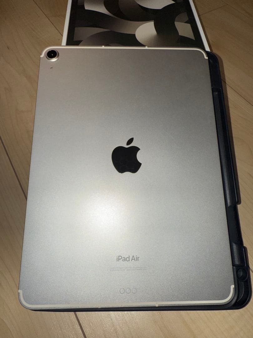 iPad Air 第五世代本体　64GB バッテリー100%