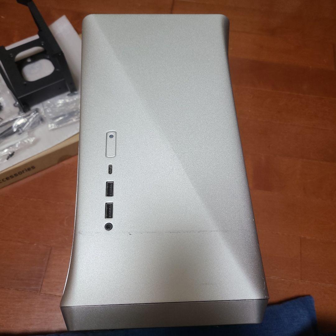 Fractal Design ERA ITX　シルバー