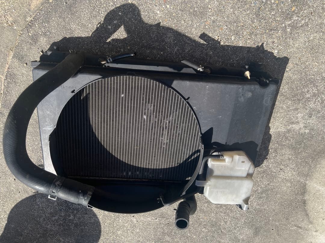 Jzx100トヨタ　マークii ラジエーター　コンデンサー付き　jzx100