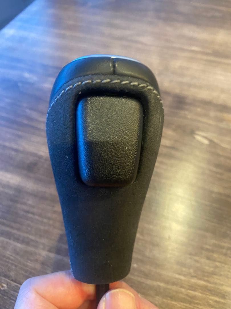 パフォーマンス　純正シフトノブ