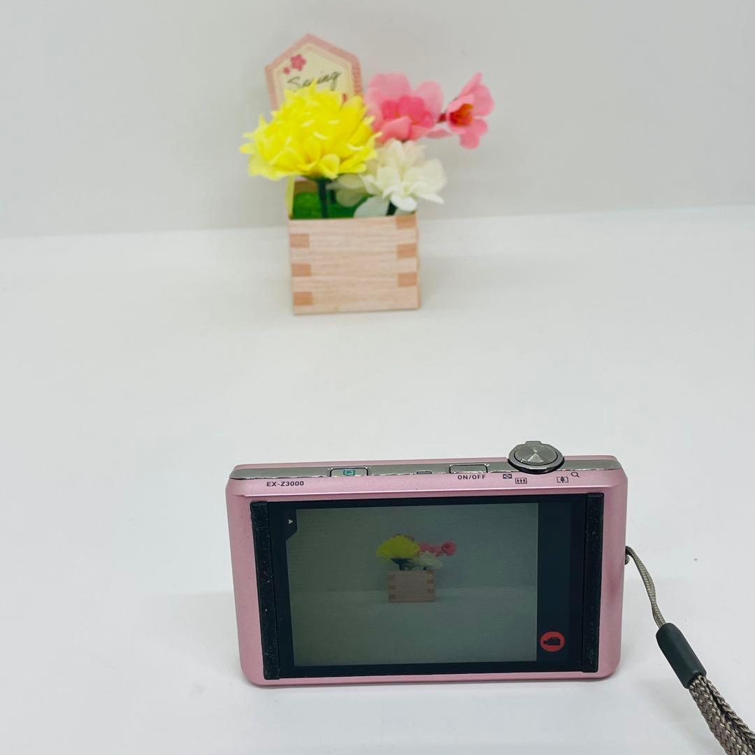 CASIO カシオ　コンパクトデジタルカメラ　EXILIM EX-Z3000