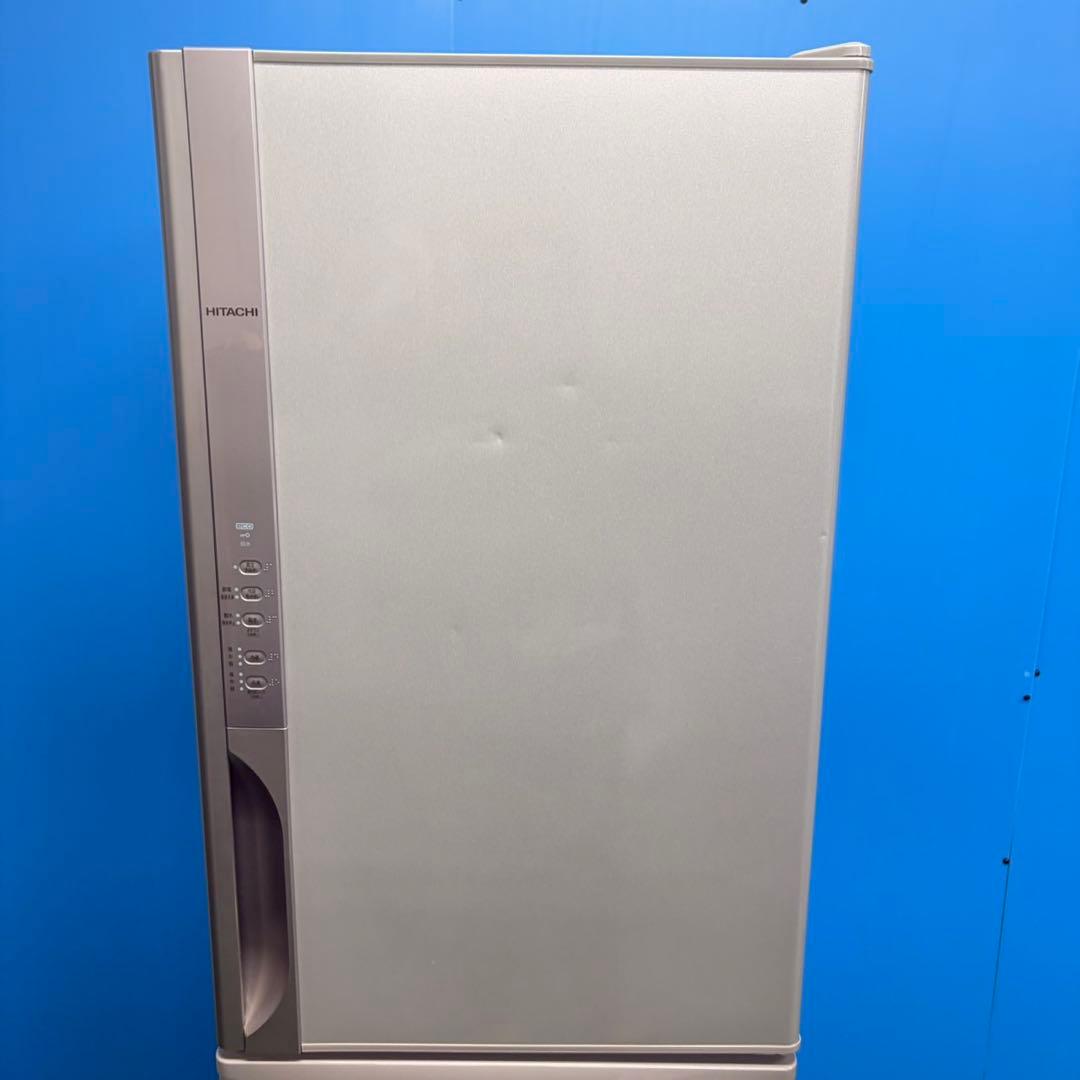 718 日立　大型冷蔵庫　300L強　小型　一人暮らし　右開き　自動製氷　3ドア