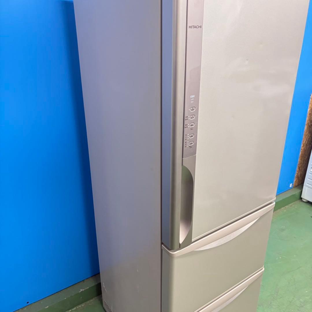 718 日立　大型冷蔵庫　300L強　小型　一人暮らし　右開き　自動製氷　3ドア