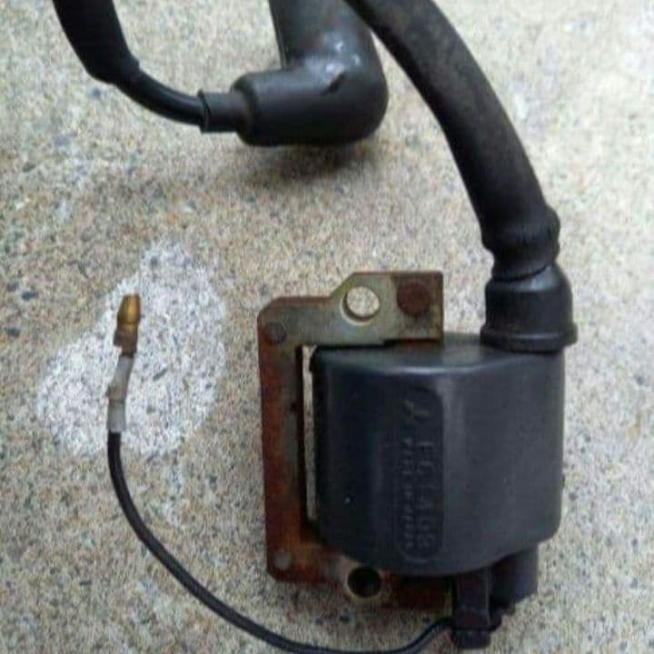 【Teru品】オイルタンク、フロントウィンカー、ウインカースイッチなど5点