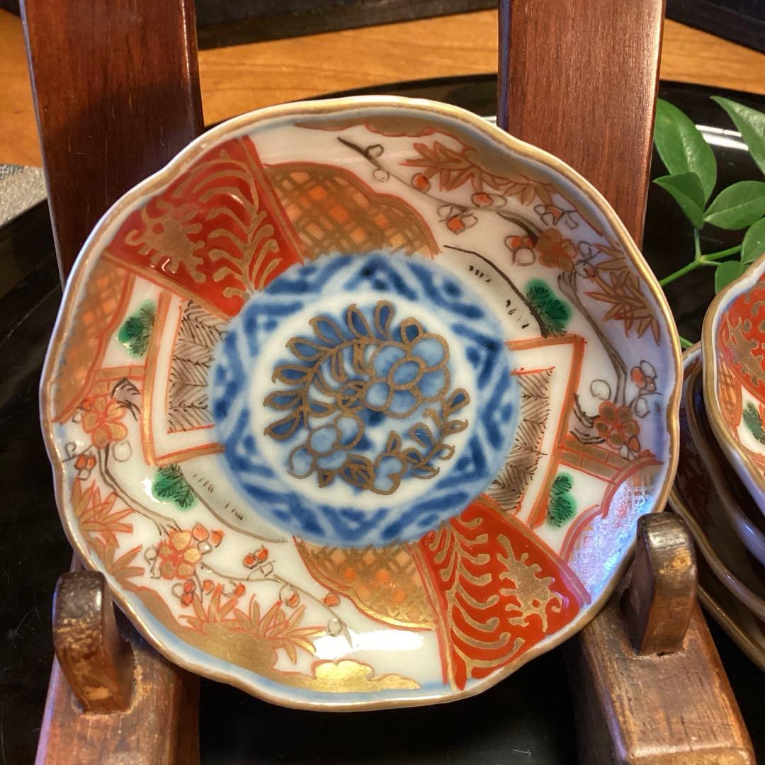 A1033 古伊万里　金襴手　梅に松　宝尽紋様　　豆皿　ちびちび　5枚