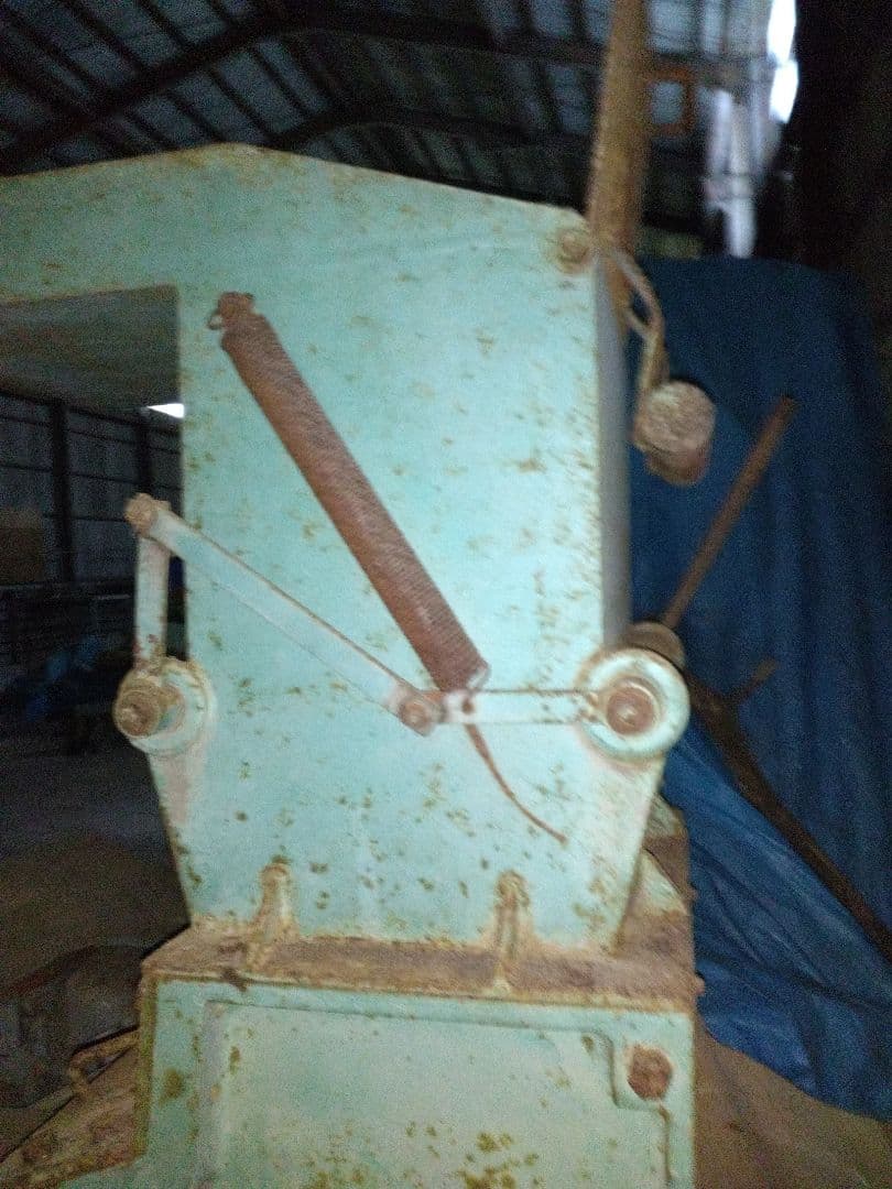 ①粉砕機 (プラスチック)20馬力！