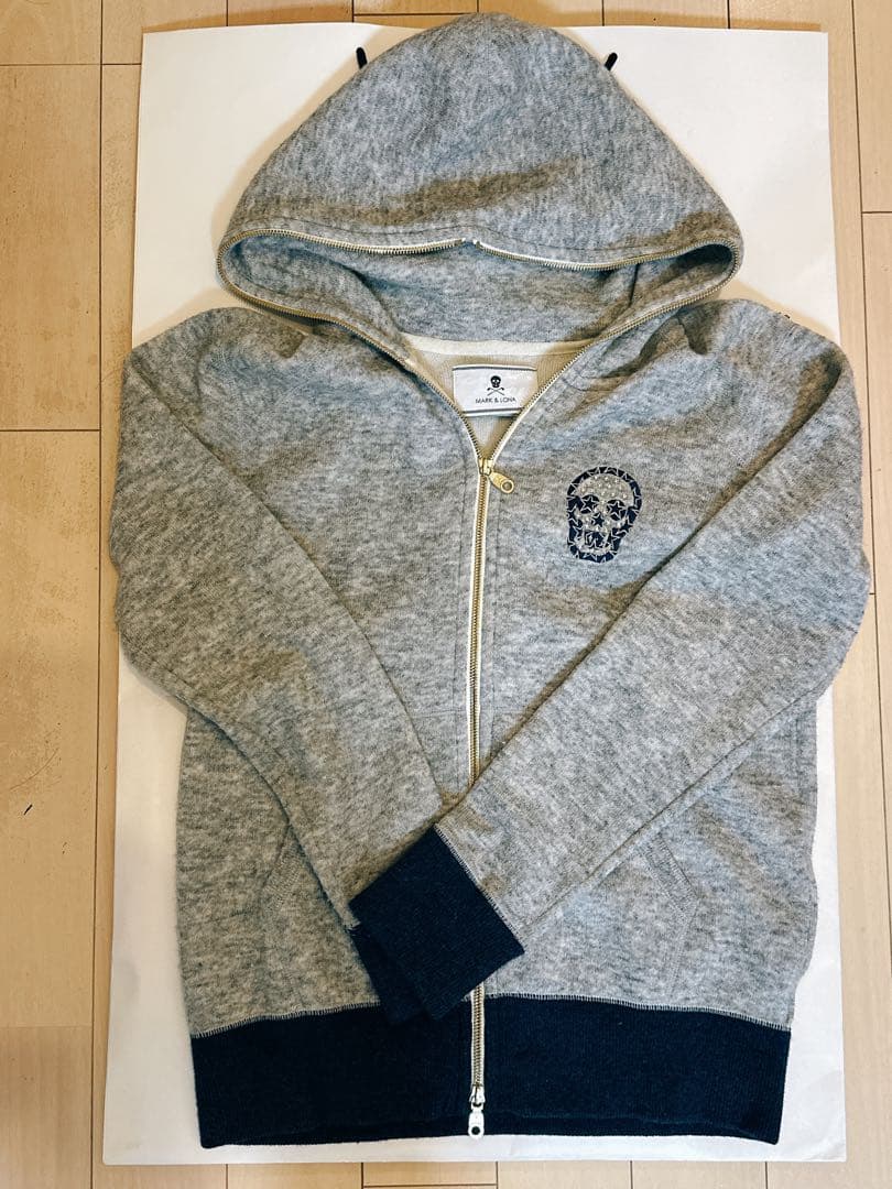 値下げ❗️マークアンドロナ　パーカー