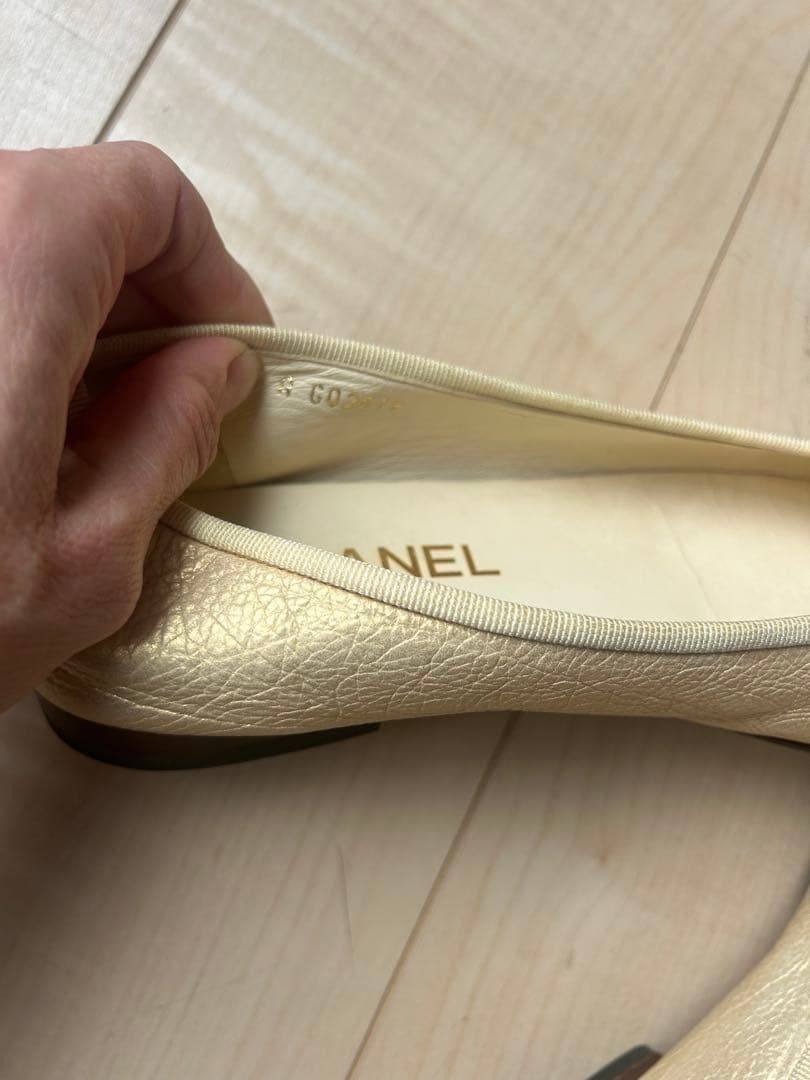 CHANEL ベージュ リボン付きバレエシューズ