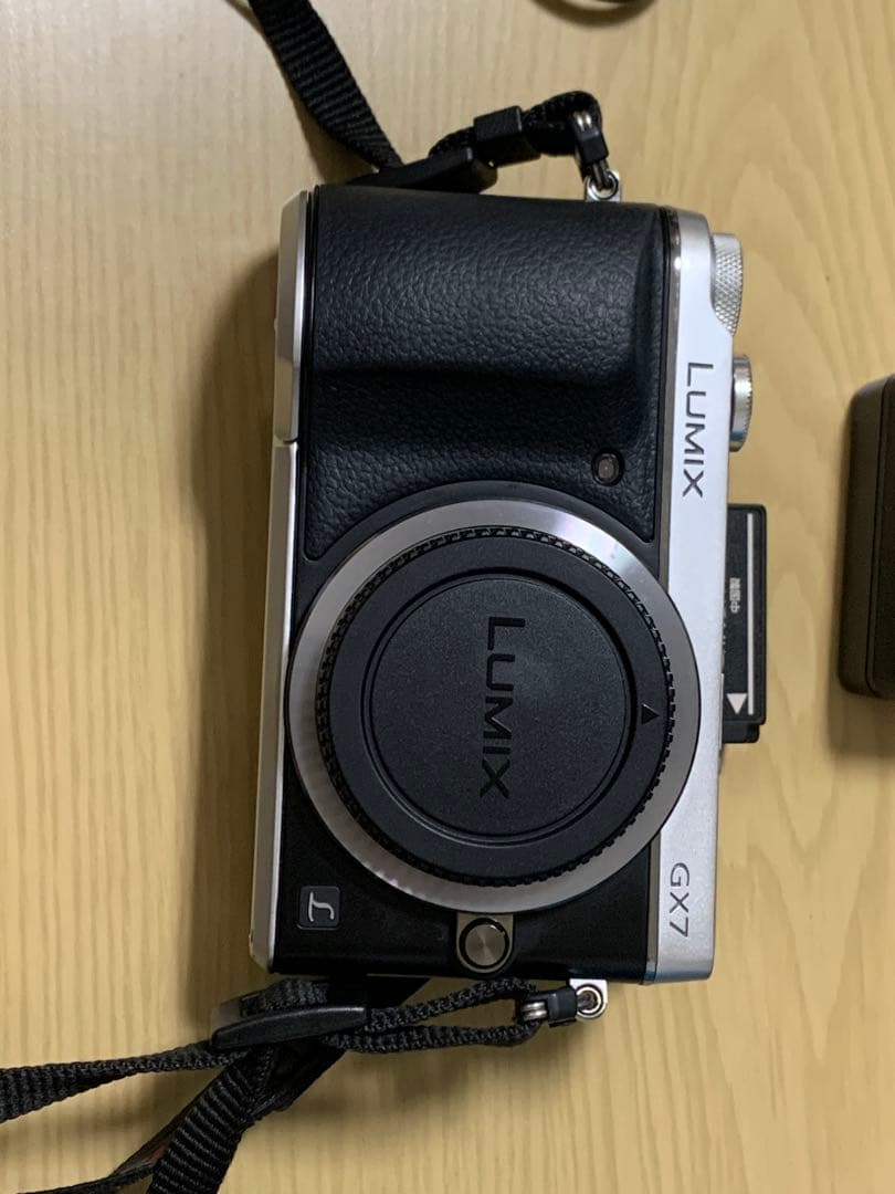 LUMIX GX7 ミラーレスカメラ 14-42mm