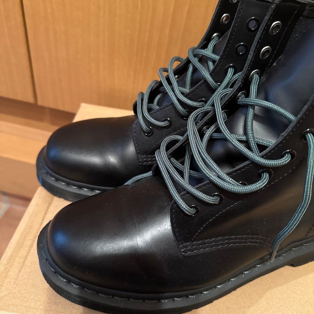 1460 ダークグリーンステッチ8ホールブ ーツ