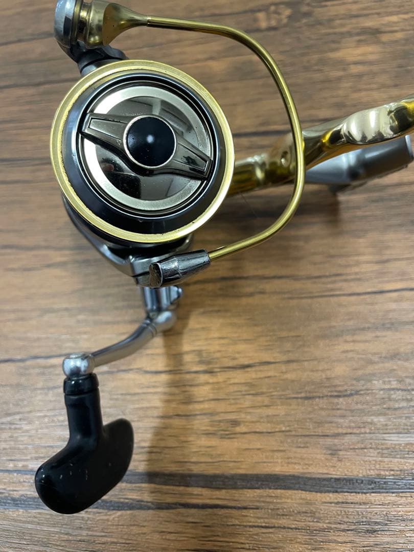 ダイワ 06 トーナメント ISO Z 2500LBD DAIWA 磯