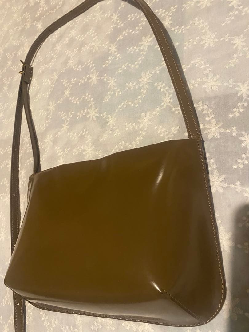 whim gazetteウィムガゼット　ガラスレザーショルダー