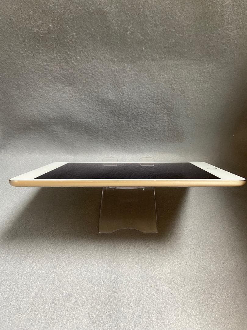 美品 SIMフリー iPad mini 第4世代 128GB WiFi+Cell