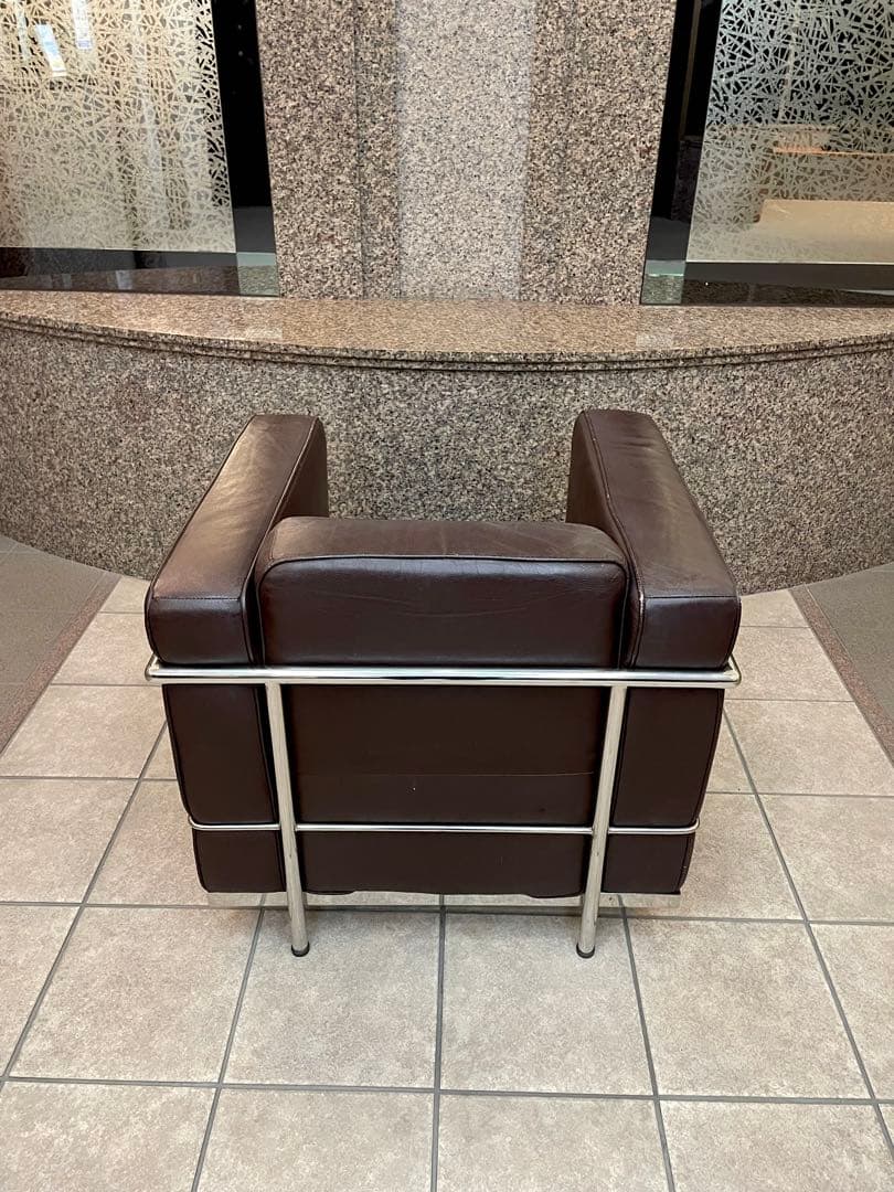 ル・コルビュジェ　LC2 ダークブラウン1P 1人掛け　ル・コルビジェ A