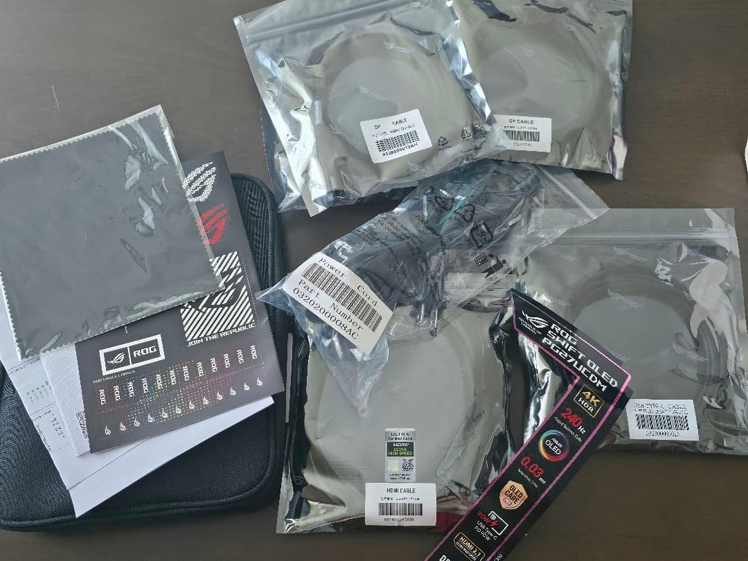 ROG SWIFT OLED PG27UCDM 26.5インチ