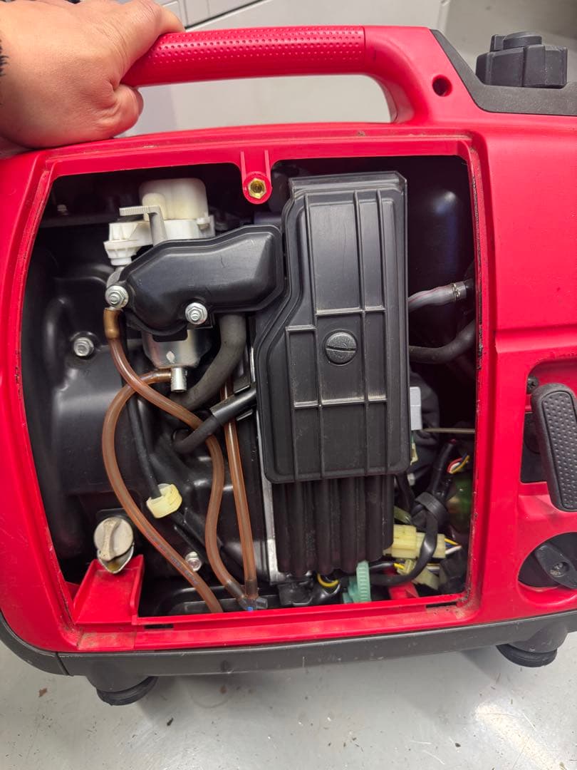 HONDA EU16i インバーター発電機　災害用