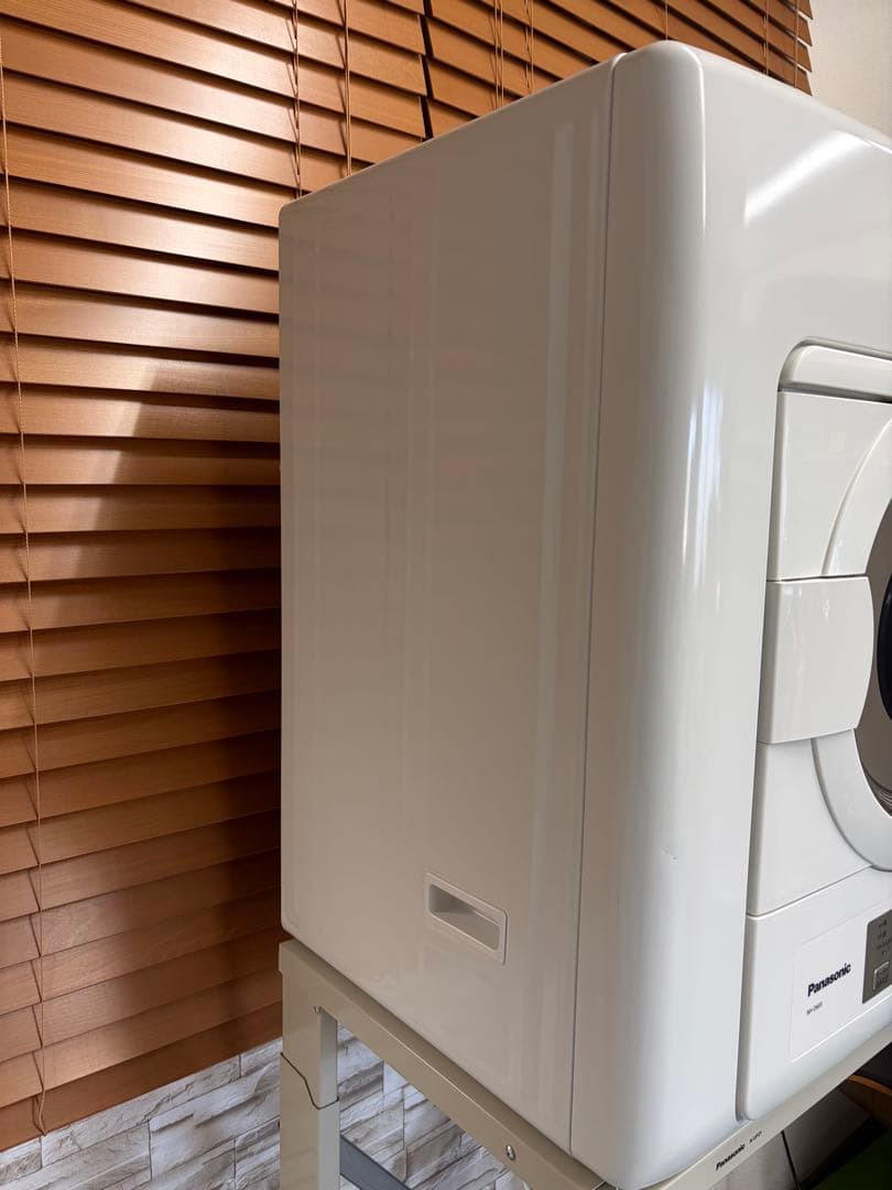 パナソニック　除湿形電気衣類乾燥機　標準乾燥容量6.0 kg NH-D603